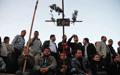 U.S. CHRISTIAN GROUPS SUPPORT MUSLIM REFUGEES, IGNORE PERSECUTED CHRISTIANS by Raymond Ibrahim